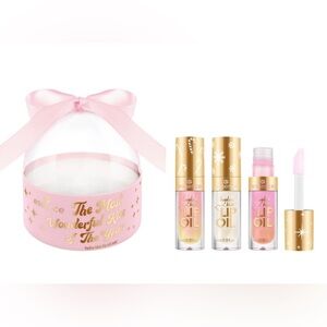 🆕🪷 ESSENCE LIMITED EDITION “THE MOST WONDERFUL KISS OF THE YEAR” LIP OIL TRIO.